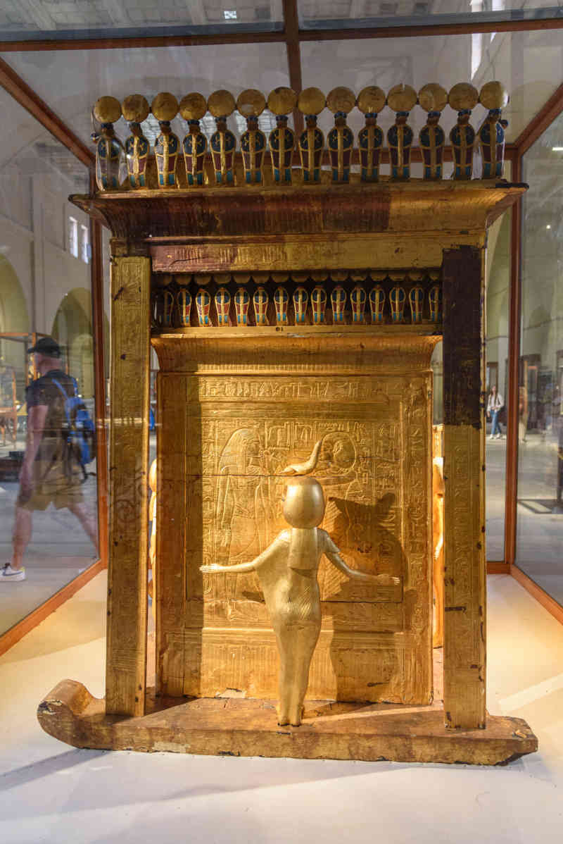 Egipto 351 - El Cairo - museo Egipcio - tesoro de Tutankamón.jpg